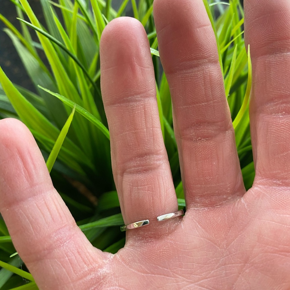 Sterling Silver Cross Ring - Picture 6 of 6